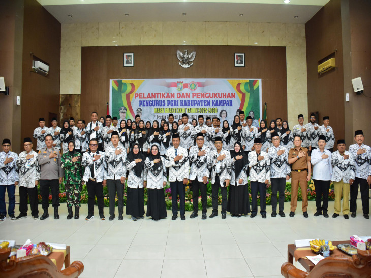 ee8ab4527b2bd44f6d13f7f314663d84